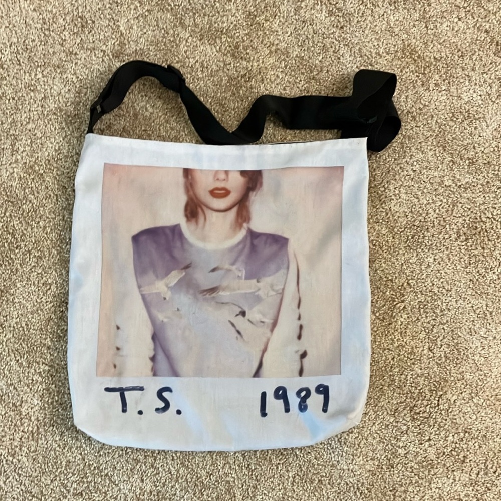 Taylor Swift 1989 tote with adjustable shoulder strap